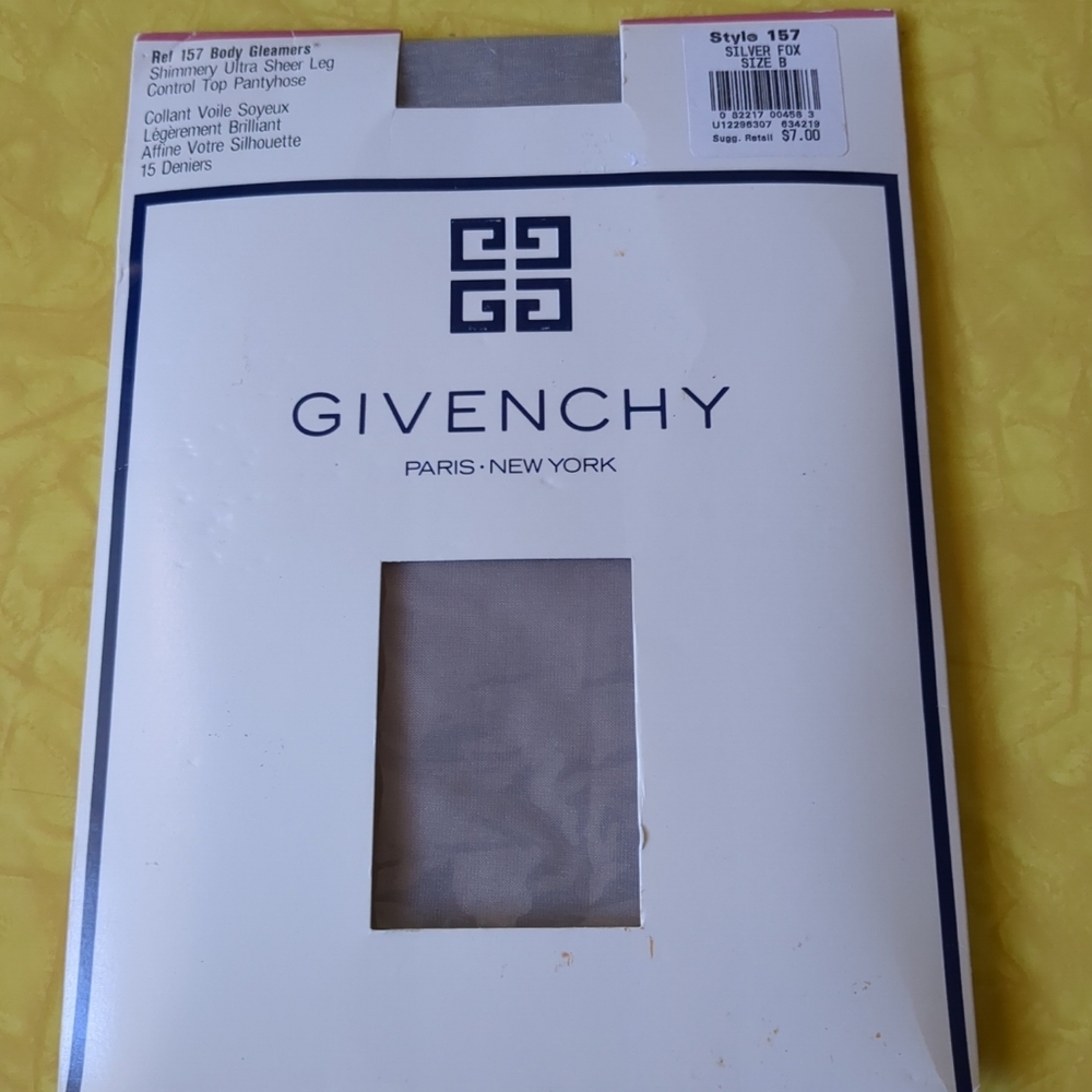 GIVENCHY Body Gleamers Shimmery Sandaltoe Control Top Pantyhose SILVER FOX Sz B